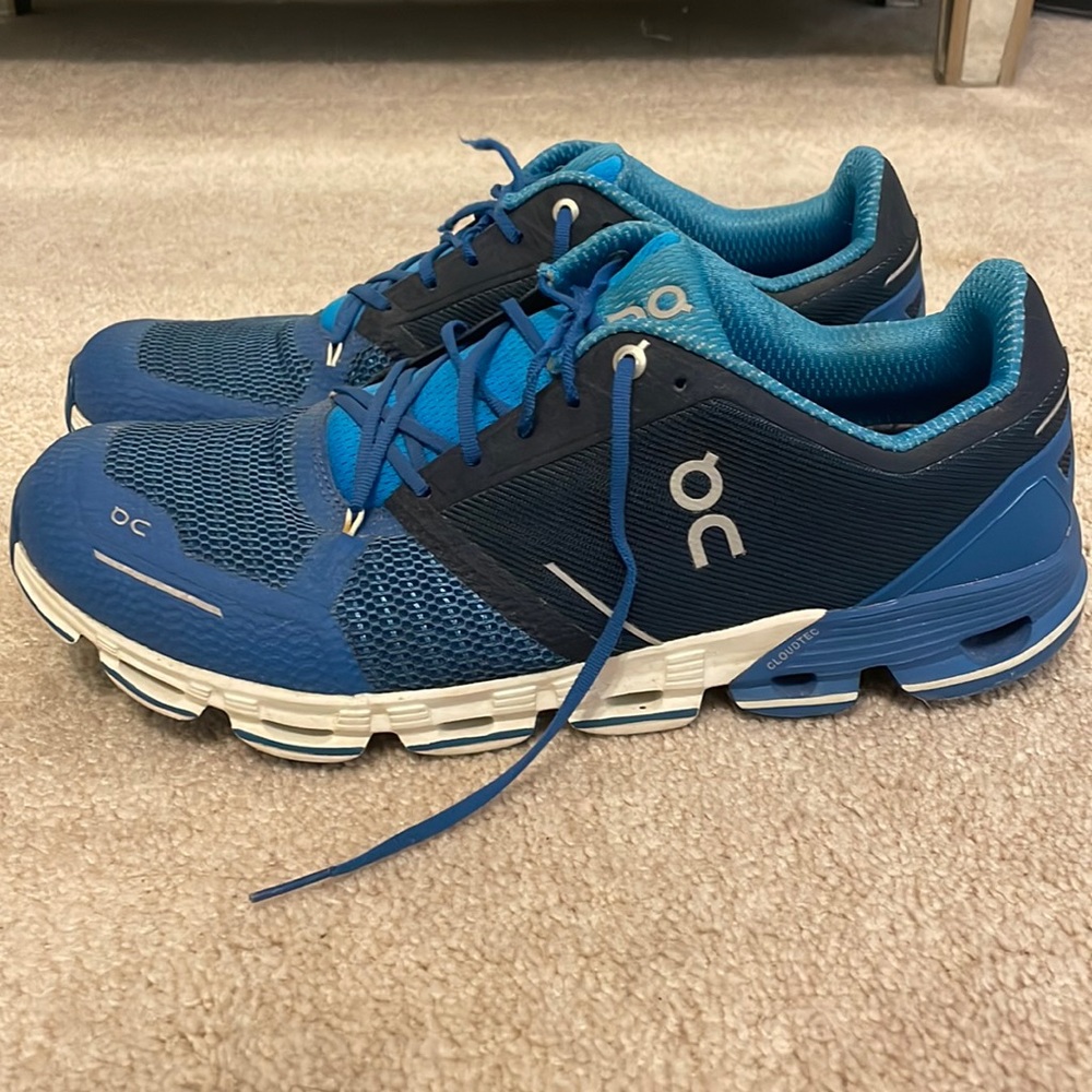 Mens On cloud cloud flyer shoes size 12.5